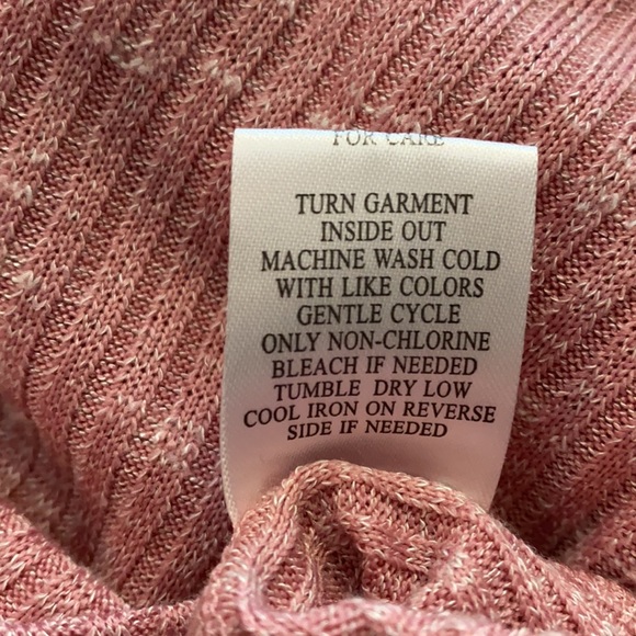 Absolutely FAMOUS Top - Picture 7 of 7